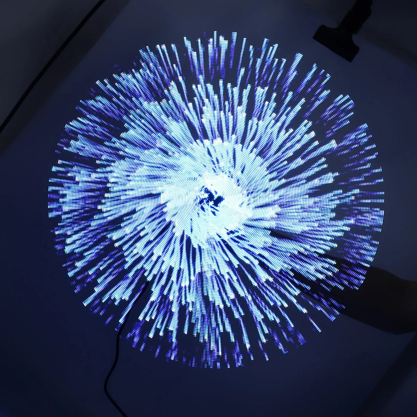 Ventola Olografica 3D con 224 LED